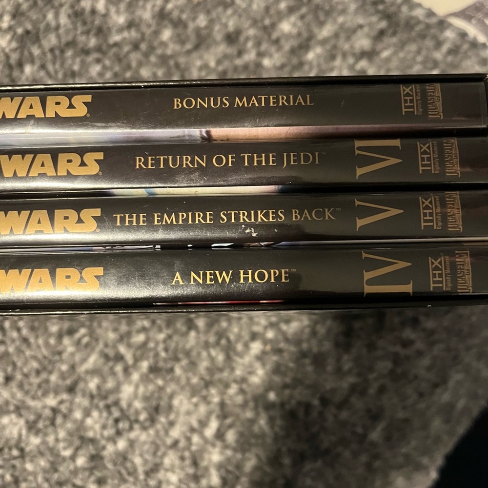 Star Wars Trilogy Gold Box Set - Picture 2 of 2